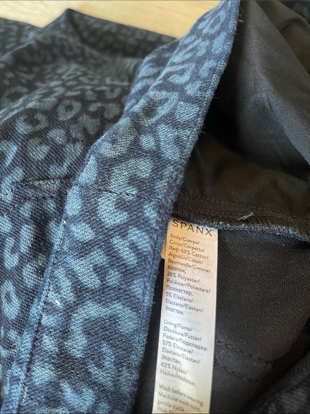 SPANX Navy Blue Leopard-Print Ponte Ankle Pants stretchy animal print large - Picture 6 of 7